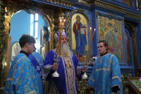 Митрополит Артемий совершил Божественную литургию в праздник Успения Пресвятой Богородицы в Богородичном храме